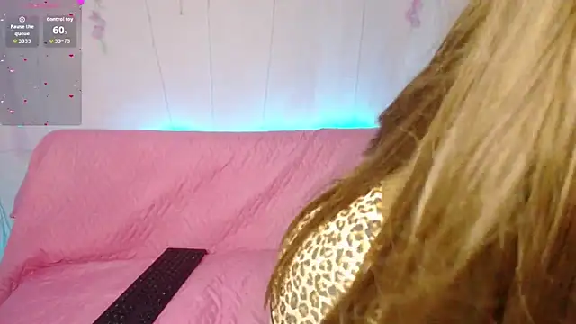 RosseCollins online show from April 2026 01:08:01 AM