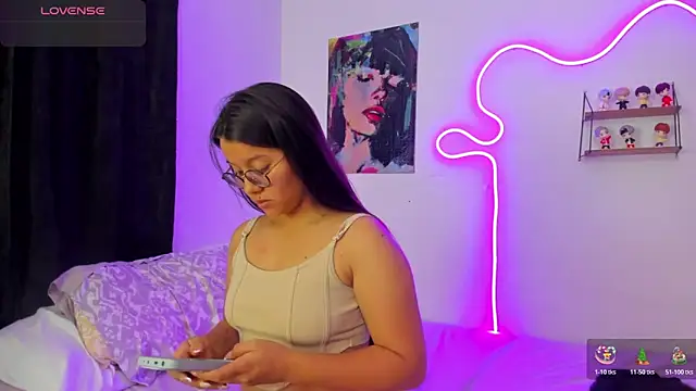 Dilan and Mia online show from December 2025 07:26:01 PM