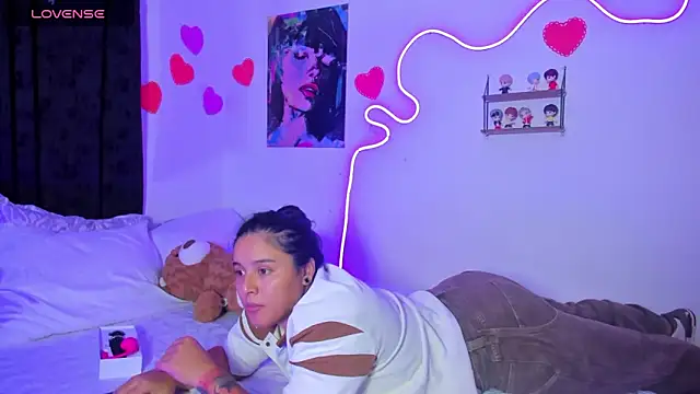 Dilan and Mia online show from April 2026 02:16:02 AM
