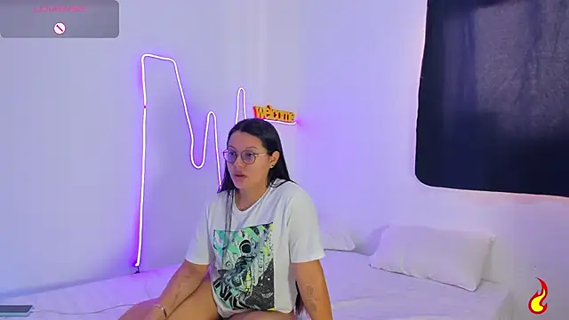 Dilan and Mia online show from June 2026 05:10:02 PM
