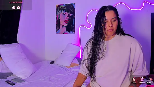 Dilan and Mia online show from February 2026 01:02:02 AM