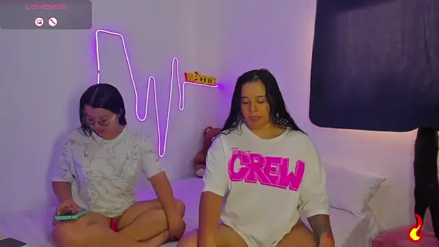 Dilan and Mia online show from June 2026 03:34:01 PM