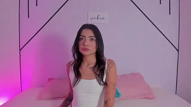 MiahCornell  online show from January 2026 06:13:02 PM