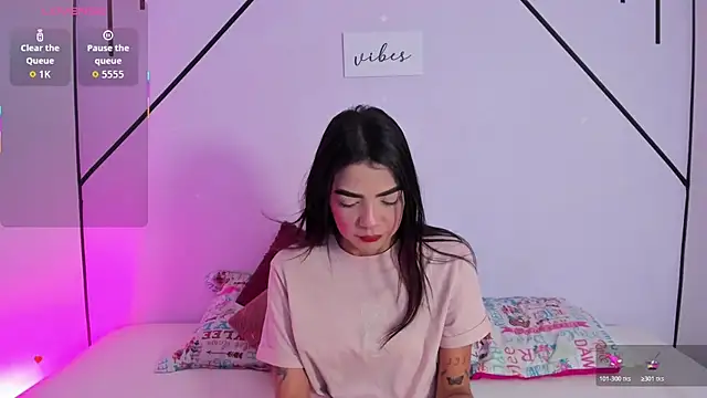 MiahCornell  online show from December 2025 07:29:02 PM