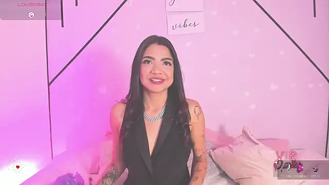 MiahCornell  online show from February 2026 08:41:02 PM