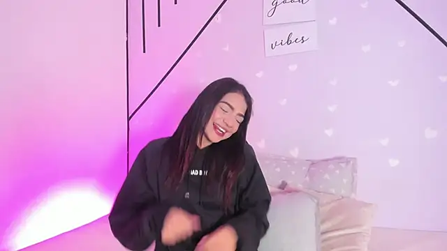 MiahCornell  online show from March 2026 12:25:02 PM