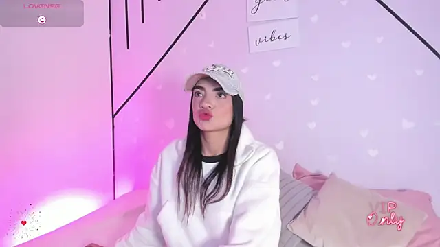 MiahCornell  online show from March 2026 08:05:02 PM