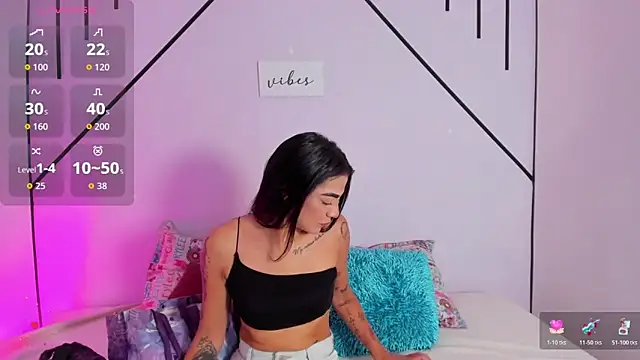 MiahCornell  online show from December 2025 04:44:01 PM