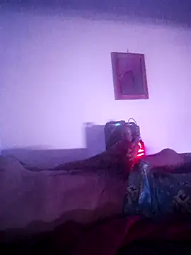 Snapshot of bevvvvv chatting on February 2026 07:47:01 PM bevvvvv online show from February 2026 07:47:01 PM