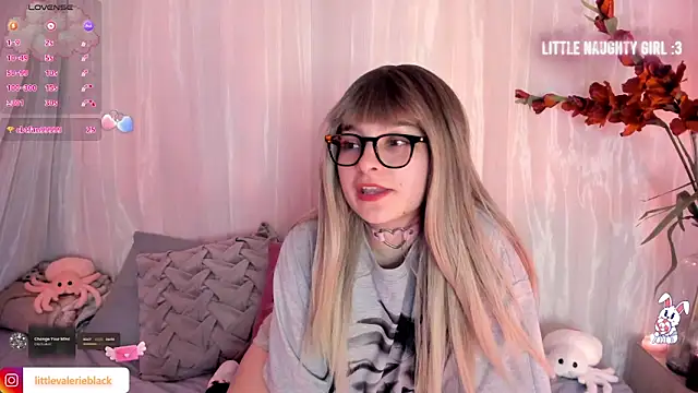 Aurora blaack online show from November 2025 12:15:02 AM