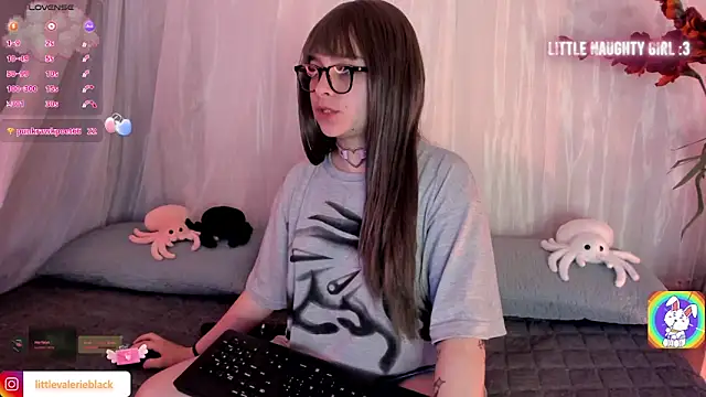 Aurora blaack online show from November 2025 06:02:01 PM