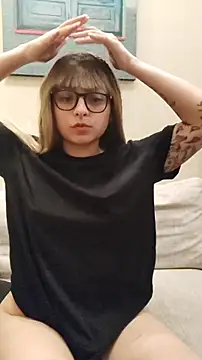 Aurora blaack online show from December 2025 04:46:02 AM