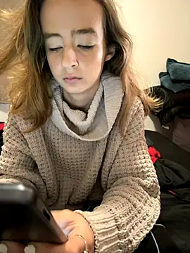 SeccySerena online show from November 2025 04:10:05 PM