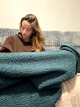 SeccySerena online show from October 2025 05:02:02 PM