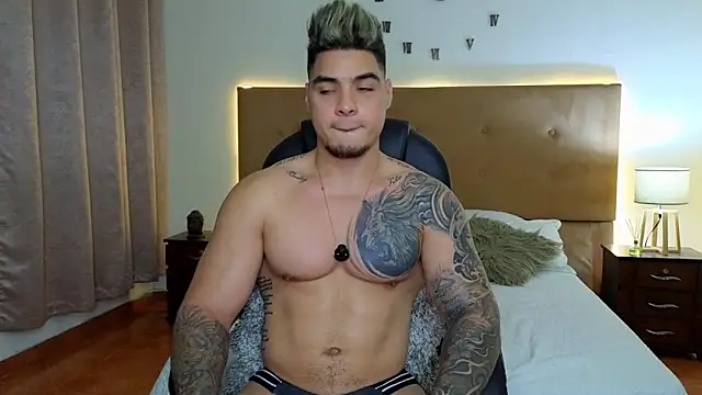 Steven Velez online show from September 2025 01:00:02 AM