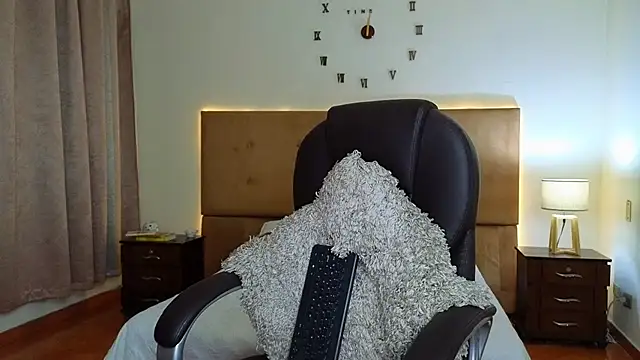 Steven Velez online show from December 2025 06:49:02 AM