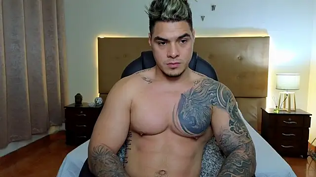 Steven Velez online show from September 2025 01:11:02 AM