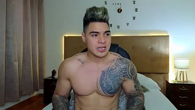 Steven Velez online show from October 2025 08:50:01 PM