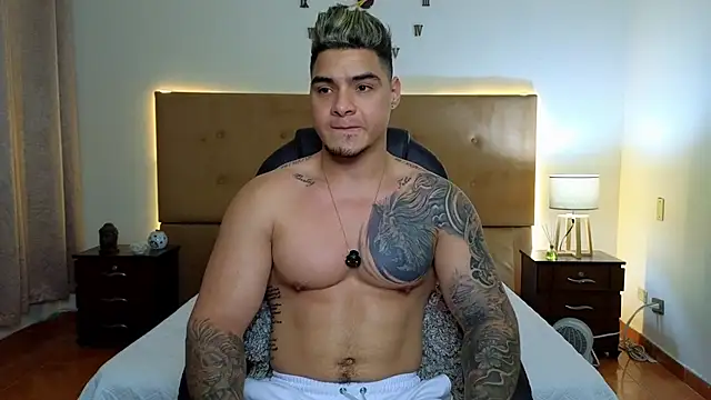 Steven Velez online show from September 2025 12:11:01 AM