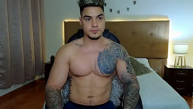 Steven Velez online show from October 2025 04:36:02 AM