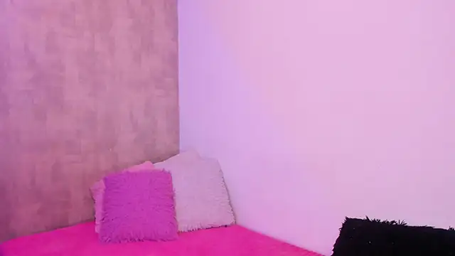 Snapshot of Becky_G chatting on October 2025 04:35:01 AM Becky G online show from October 2025 04:35:01 AM