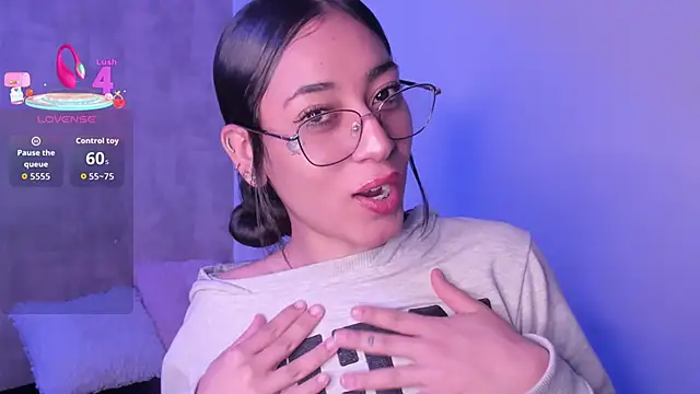 Becky G online show from November 2025 03:43:02 AM