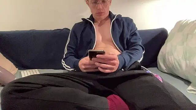 ee 000 online show from October 2025 08:41:02 PM