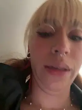 Sallem Pink online show from October 2025 01:08:01 PM