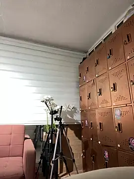 Sallem Pink online show from March 2026 10:59:02 AM