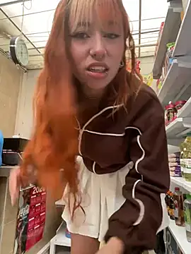 Snapshot of Sallem_Pink chatting on June 2026 11:27:01 AM Sallem Pink online show from June 2026 11:27:01 AM