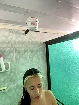 Sallem Pink online show from October 2025 03:42:01 PM