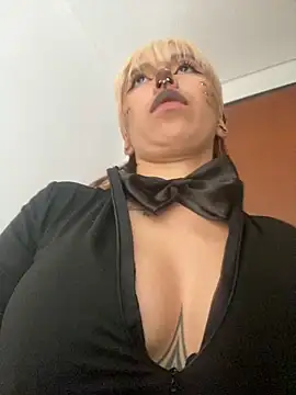 Sallem Pink online show from October 2025 07:46:02 PM