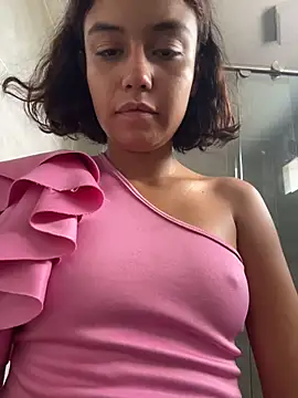 Snapshot of TamaraMera chatting on July 2026 05:10:02 PM TamaraMera online show from July 2026 05:10:02 PM
