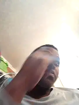 Snapshot of Moet_Chandon chatting on September 2025 02:12:01 PM Moet Chandon online show from September 2025 02:12:01 PM