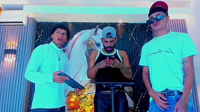 Dominic Max  online show from September 2025 03:22:02 AM