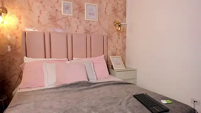 Widny Beaumont online show from November 2025 03:54:02 AM