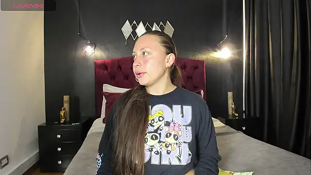 Widny Beaumont online show from October 2025 03:40:02 AM