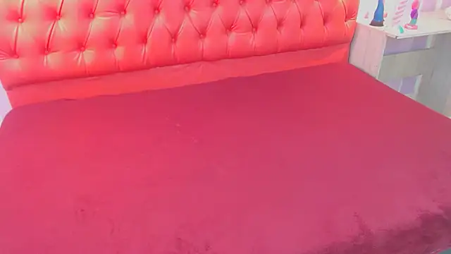 Bunny Petit online show from October 2025 12:49:01 PM