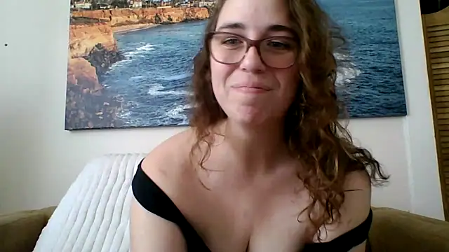 sweetsocalgirl online show from April 2026 11:08:01 PM