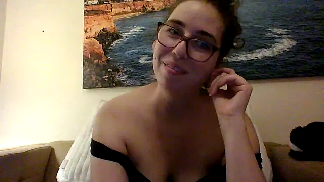 sweetsocalgirl online show from April 2026 05:14:02 AM