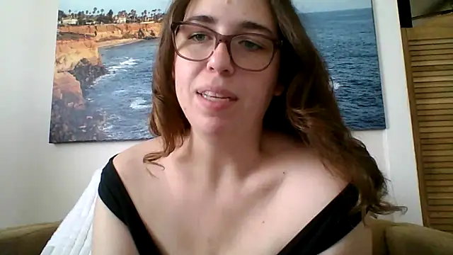 sweetsocalgirl online show from May 2026 10:03:01 PM