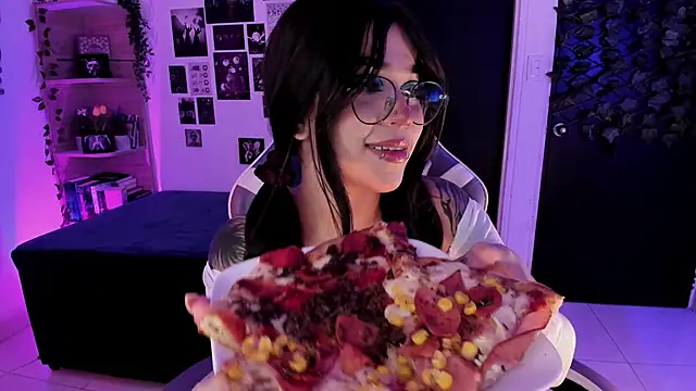 Liz rogers x online show from December 2025 01:52:02 AM