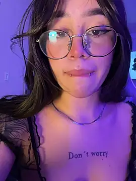 Liz rogers x online show from March 2026 03:43:02 AM