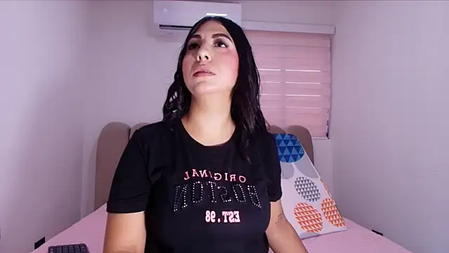 abbypratt online show from December 2025 07:15:01 PM