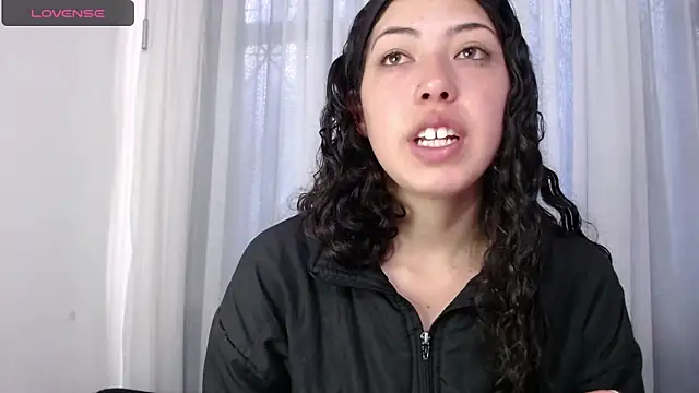 malejahotcs01 online show from November 2025 01:56:02 PM