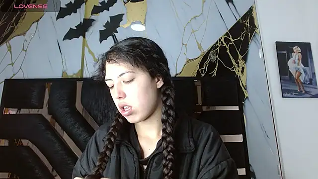 malejahotcs01 online show from November 2025 11:43:02 AM