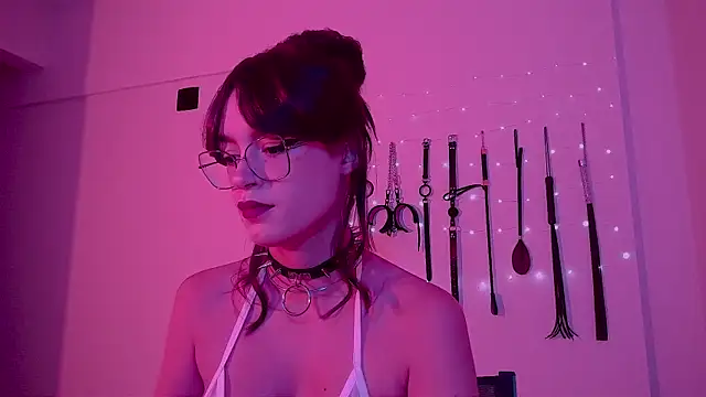 nina kink online show from May 2026 09:36:02 PM