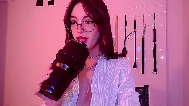 nina kink online show from July 2026 12:00:01 PM