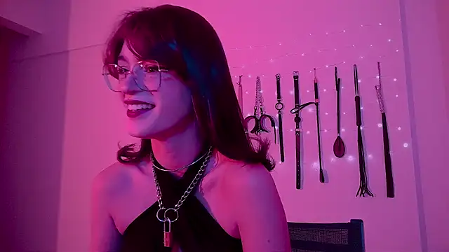 nina kink online show from June 2026 09:36:02 PM