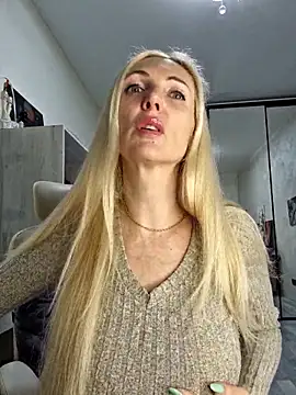 Monna online show from December 2025 02:38:02 PM